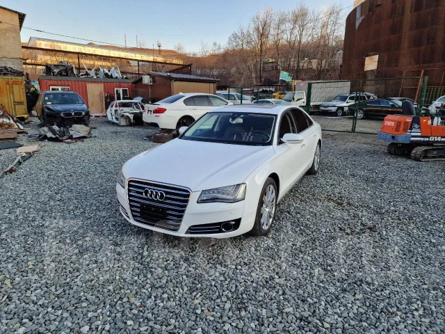 Audi A8. �������, 4wd, 0.4 (372��.�.), ������, 127 000����. ��, �/�, ��� ��� ����