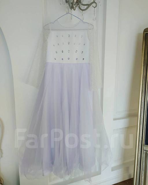 Аренда /прокат детских платьев, новогодних костюмов во Владивостоке