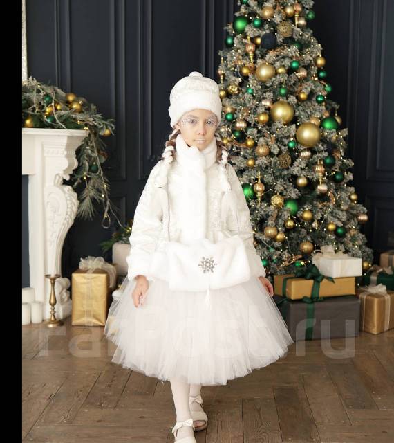 Аренда /прокат детских платьев, новогодних костюмов во Владивостоке