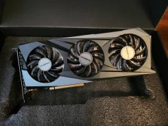 Radeon RX 6500 XT ����