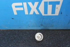 ��������� Volkswagen Polo (����������� ����) Mk3 056121113D ����