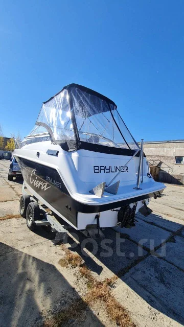 Bayliner. 2000 ���, ����� 7,2��., ��������� ������������, 300��.�., ������ ����