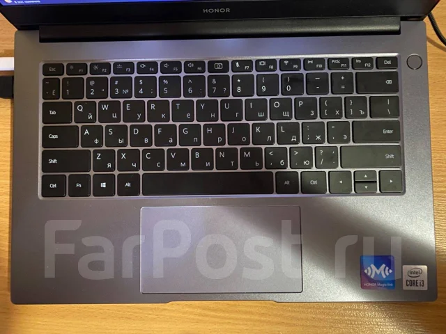 Honor MagicBook X 14. 14", ��� 8 ��, ���� 256���, WiFi: 1, Bluetooth: 1, ����������� �� 11��. ����