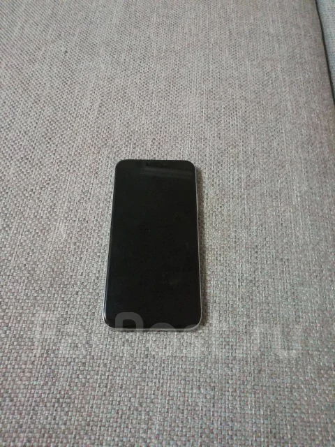 Apple iPhone X. �/�, �����, 4G LTE ����