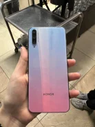 Honor 30i. �/�, 3G, 4G LTE, NFC ����