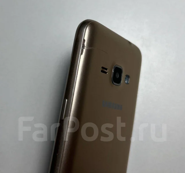 Samsung Galaxy J1 2016. �/�, 8 ��, ������� ����