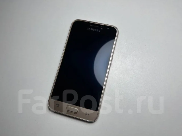 Samsung Galaxy J1 2016. �/�, 8 ��, ������� ����