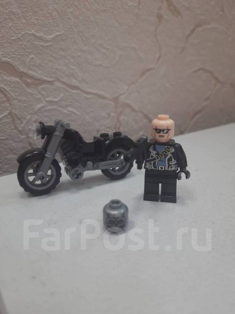 Минифигурка Лего LEGO Терминатор - Игрушки во Владивостоке