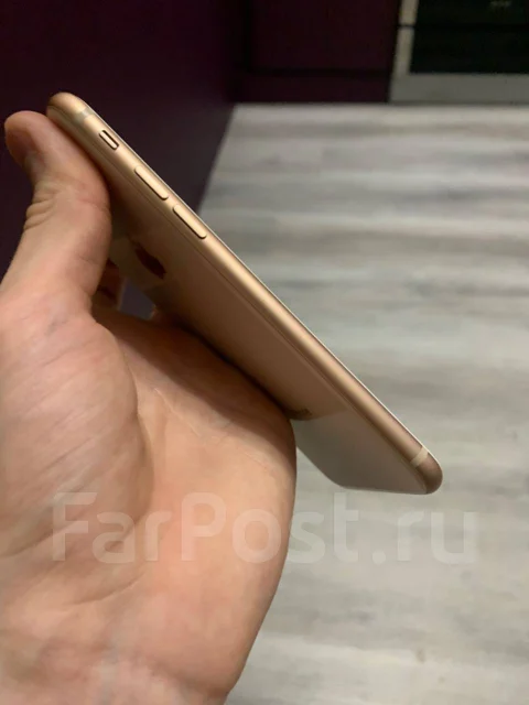 Apple iPhone 8. �/�, �������, 3G, 4G LTE, 5G, ����������, NFC ����