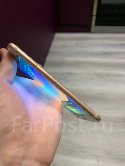 Apple iPhone 8. �/�, �������, 3G, 4G LTE, 5G, ����������, NFC ����