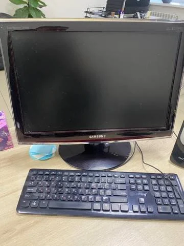 Samsung. 20", ���������� �� (LCD, LED, QLED) ����