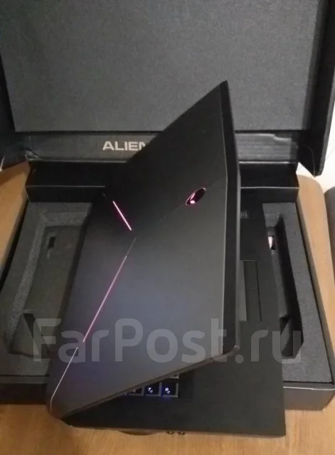 Dell Alienware 15 R3. 3,5����, ��� 8 ��, ���� 128���, WiFi: 1, Bluetooth: 1, ����������� �� 7��. ����