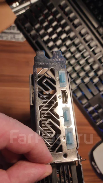 Radeon RX 5600 XT ����