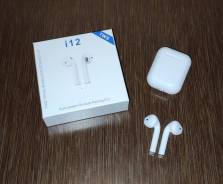 Apple AirPods 