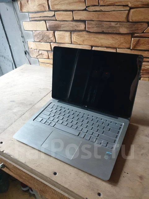 Sony VAIO Fit. 13", 1,6����, ��� 8 ��, ���� 120���, WiFi: 1, Bluetooth: 1, ����������� �� 2��. ����