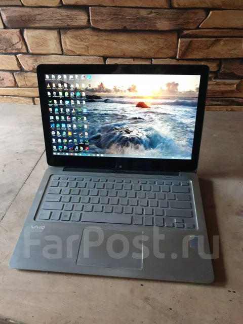 Sony VAIO Fit. 13", 1,6����, ��� 8 ��, ���� 120���, WiFi: 1, Bluetooth: 1, ����������� �� 2��. ����