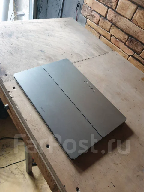 Sony VAIO Fit. 13", 1,6����, ��� 8 ��, ���� 120���, WiFi: 1, Bluetooth: 1, ����������� �� 2��. ����