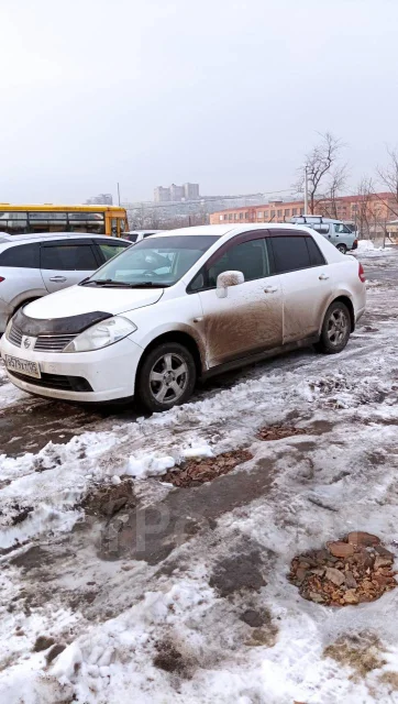 Nissan Tiida Latio. �������, 4wd, 1.5 (109��.�.), ������, 170 000����. �� ����