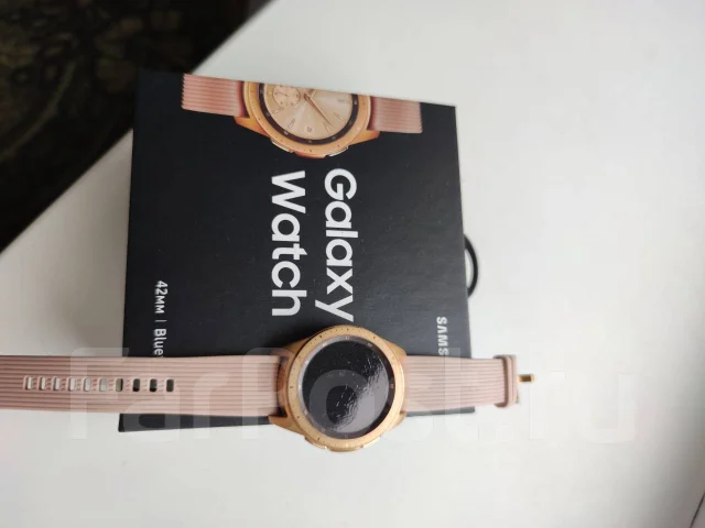 Samsung Galaxy Watch. NFC ����
