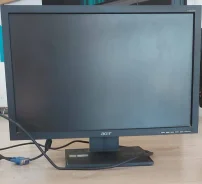 Acer. 20", ���������� �� (LCD, LED, QLED) ����
