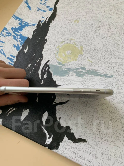 Apple iPhone 8 Plus. �/�, �����������, 4G LTE, NFC ����