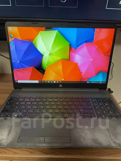 HP 15-dw1059ur. 15.6", 2,4����, ��� 8 ��, ���� 256���, WiFi: 1, Bluetooth: 1, ����������� �� 5��. ����