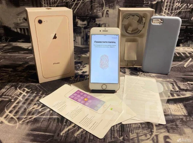 Apple iPhone 8. �/�, 128 ��, �������, 4G LTE ����