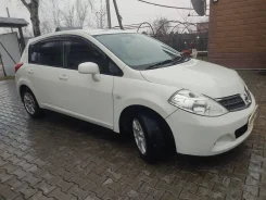Nissan Tiida. ��������, ��������, 1.5 (109��.�.), ������, 121 000����. �� ����