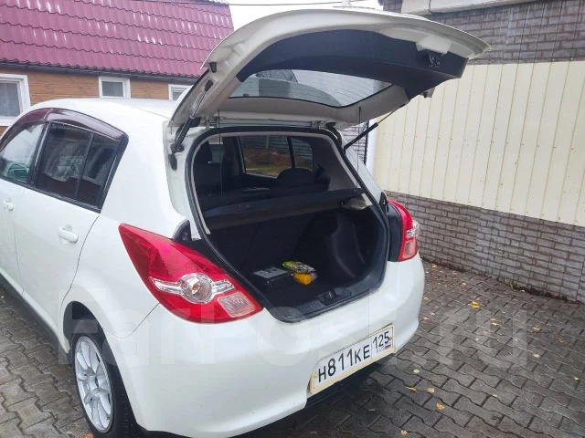 Nissan Tiida. ��������, ��������, 1.5 (109��.�.), ������, 121 000����. �� ����