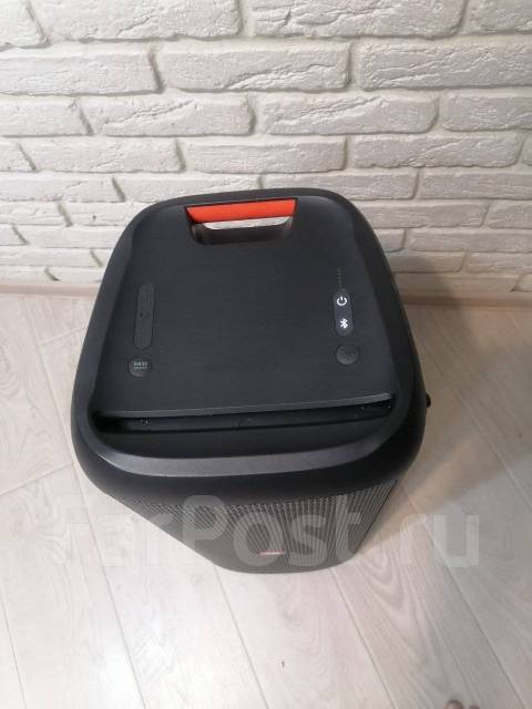 Колонка напольная jbl - Акустические системы в Уссурийске
