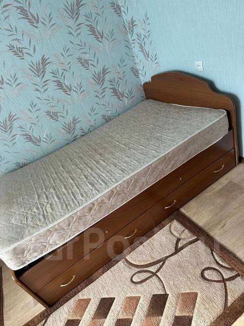 Кровать с матрасом 120 см * 190 см - Мебель во Владивостоке