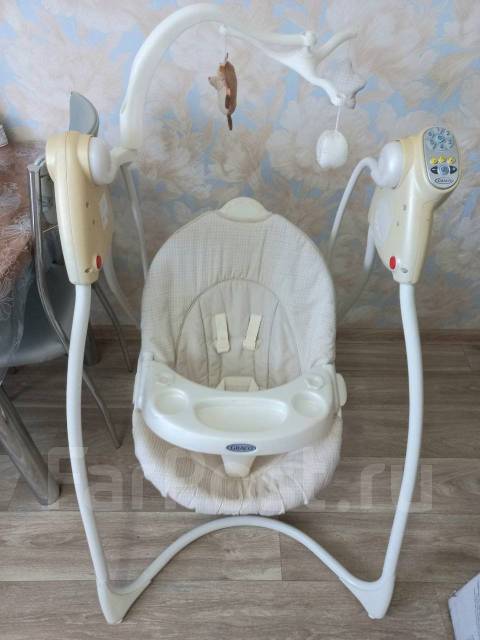 Кресло качалка graco для новорожденных