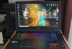 MSI GT75 Titan 9SG. 17.3", ��� 32 ��, WiFi: 1, Bluetooth: 1 ����