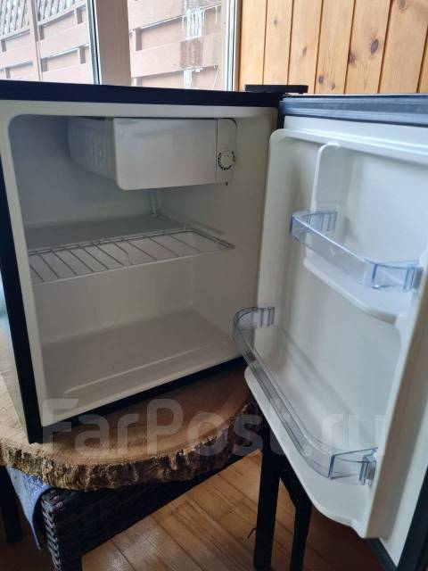 Продам бу мини холодильник, б/у, в наличии. Цена: 6 000₽ во Владивостоке