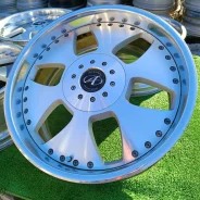 RAYS Arthur Exchange. 8.0x18", 4x114.3, 5x114.3, ET37, �� 73���. ����