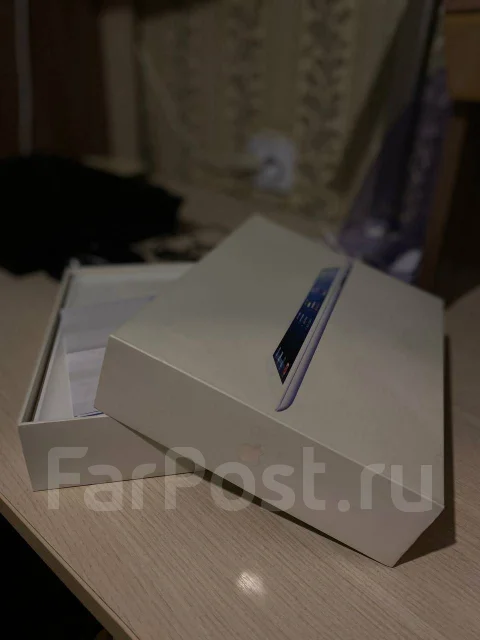 Apple iPad 4. 9.7 ������ ����