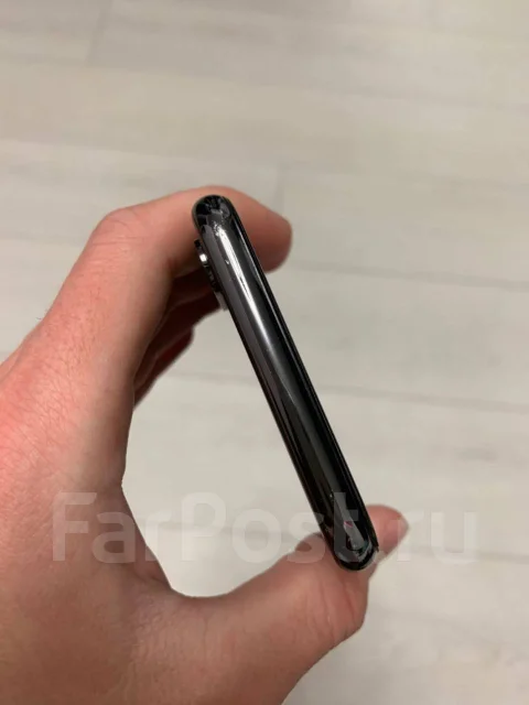 Apple iPhone X. �/�, 64 ��, ������, 4G LTE, NFC ����