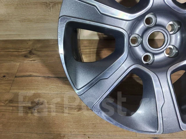 Land Rover. 9.5x21", 5x120, ET49, �� 72,6���. ����