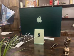 Apple. 24", 3,2����, ��� 8 ��, ���� 256���, WiFi, Bluetooth, ����������� �� 24��. ����