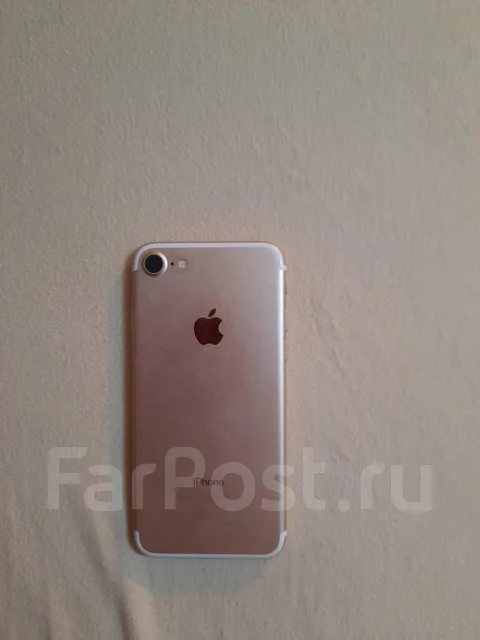 Apple iPhone 7. �����, 32 ��, �������, 3G, 4G LTE ����