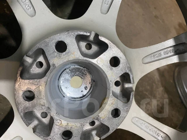 Esprine. 7.0x17", 5x114.3, ET38 ����