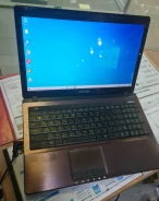 Asus K53S. 15.6", 2,4����, ��� 4 ��, ���� 320���, WiFi: 1, Bluetooth: 1 ����