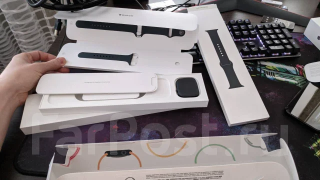 Apple Watch Series 8. IP68 ����