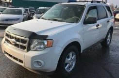 Ford Escape ����