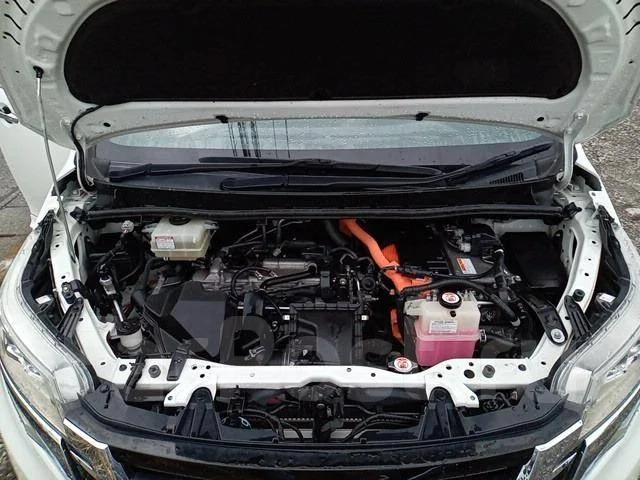 Toyota Esquire. ZWR80 ZRR80, 2ZR ����