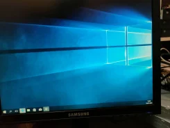 Samsung. 17", ���������� �� (LCD, LED, QLED) ����
