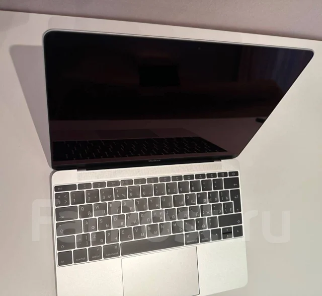 Apple MacBook 12. 12", 1,3����, ���� 8���, WiFi: 1, Bluetooth: 1 ����