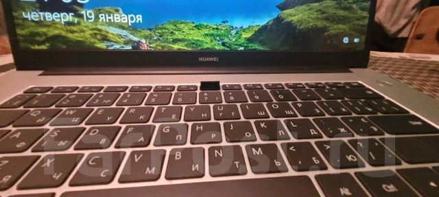 Huawei MateBook 13. ��� 2048 ��, WiFi: 1, Bluetooth: 1 ����