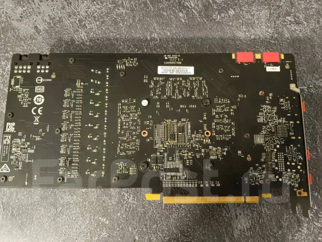 GeForce GTX 1080 ����