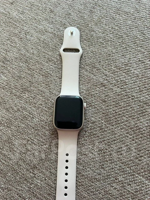 Apple Watch Series 8 ����